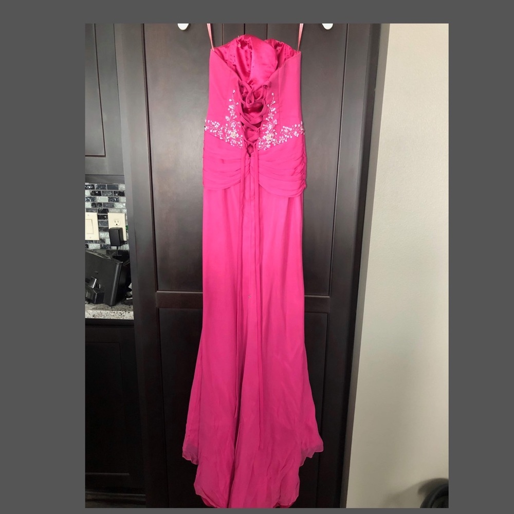 Pink prom dress - Picture 2 of 3